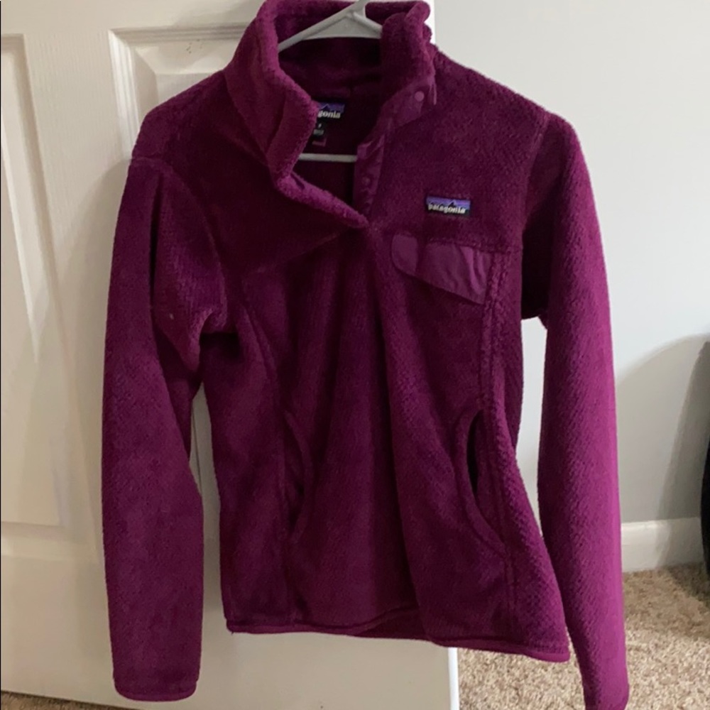 Small Magenta Patagonia Pullover